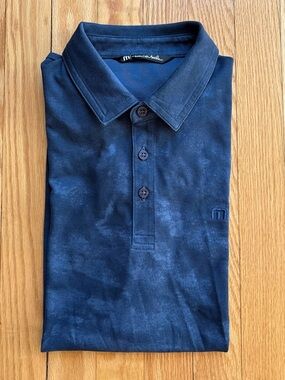 Travis Mathew Mens Short Sleeve Performance Polo Shirt Medium Blue Camo Design